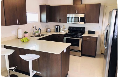 Edinburg Apartment | Welcoming 3-bedroom luxury apartment in gated neighborhood in Edinburg