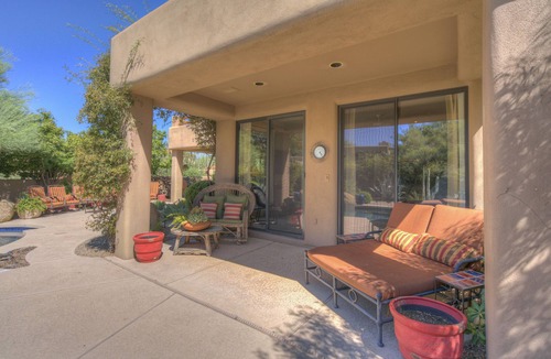 Fifth Green House | WELL APPOINTED HOME, PRIVATE YARD, POOL, GOLF CART, MAIN FLOOR BEDROOMS