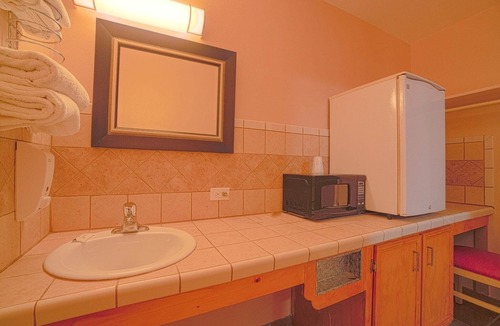 Weslaco Apartment | Weslaco TX |King Bed