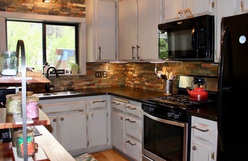 Wrightwood Cabin | Wheelchair Access, Near Ski & Snow Play, Pets OK!