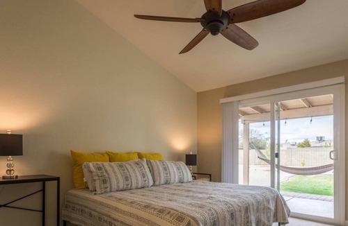 Paradise Valley Village House | Wheelchair-Accessible | Pet Friendly/Huge Yard. North