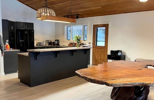 Marion Cabin | Wilderness Retreat in Montana: Luxurious Mountain Glamping Experience on Lake McGregor
