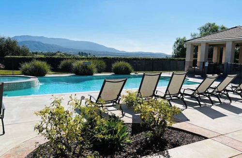 Temecula House | Wine Estate - Private Pickleball, Solar Pool, Golf