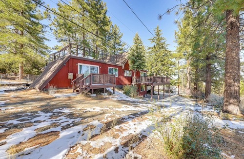 Wrightwood Cabin | Wraparound Deck & Grill: Wrightwood Cabin Near PCT