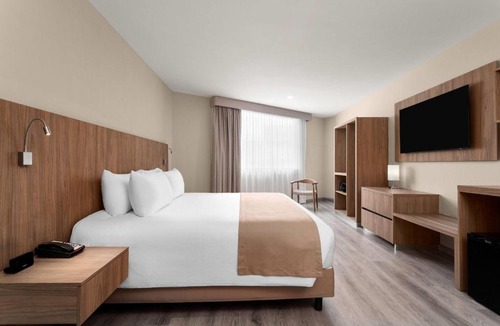 Marina Mazatlan Hotel | Wyndham Garden Mazatlan Marina
