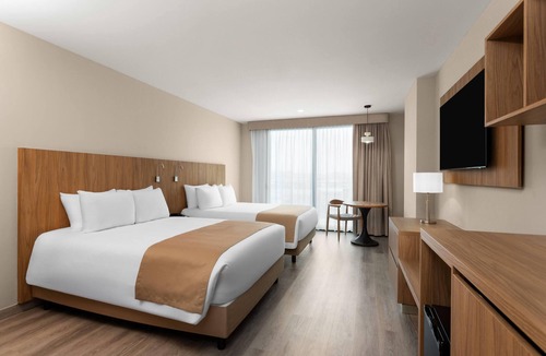 Marina Mazatlan Hotel | Wyndham Garden Mazatlan Marina