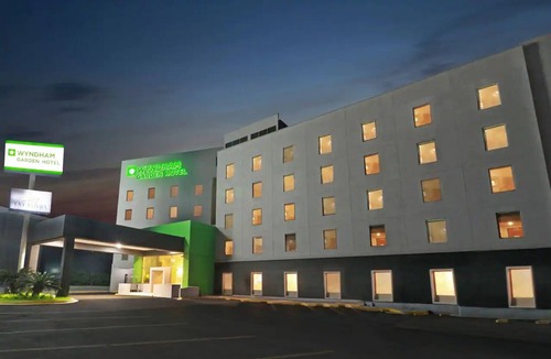 Monterrey Hotel | Wyndham Garden Monterrey Valle Real