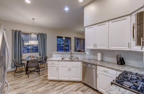 Monterra Knolls House | Your Home Away From Home in the Sunshine! Minutes from great amenities.