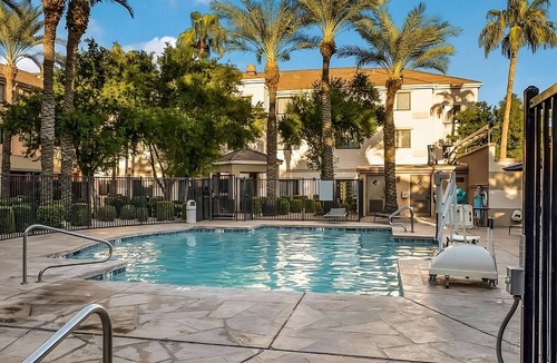 Chandler Apartment | Your Relaxing Getaway Awaits! 2 Homely Units, Outdoor Pool and Pet-friendly!
