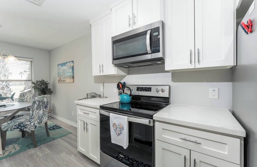 Laguna Vista House | Your SPIGC Escape: Golf, Pickleball, Tennis, Pets & Beach Days All sun and fun