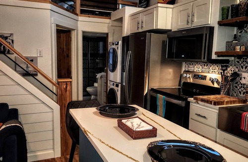 Foothills Cottage | Yuma Foothills, close to riding, biking,hiking. Quiet neighborhood.