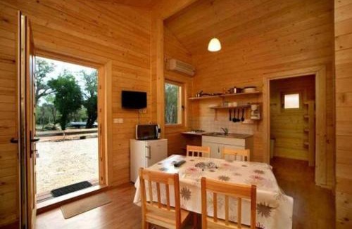 Porto-Vecchio Ski Chalet | ZEcamping 3 étoiles animaux acceptés piscine et aire de jeux