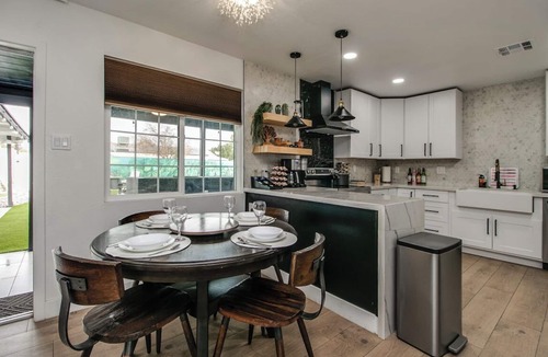 Papago Parkway House | Zen home with heated swimming pool+ Billiards table+ arcade games