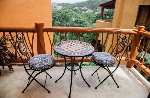 Playa Las Gatas Condo | Zihua Vista Bay Studio Hideaway: Balcony, Infinity Pool, Walk to Playa La Ropa