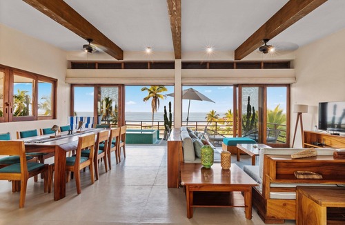 Ixtapa Villa | Zihuatanejo 3BR Penthouse Ocean Views + Dining