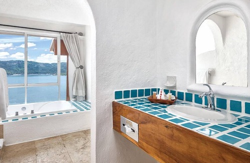 Zihuatanejo Resort | Zihuatanejo Resort Studio