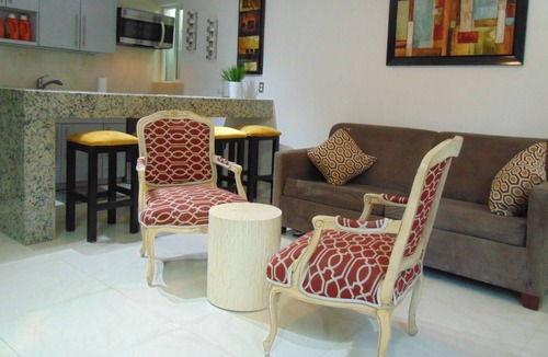 Tijuana Apartment | ZONA RIO ELEGANT CHARM COMFORTABLE COZY SECURE TOWN-HOME VALENCIA # 2
