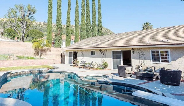 ৎ୭Porter Ranch Oasis | Pool, Spa & BBQ Grillৎ୭