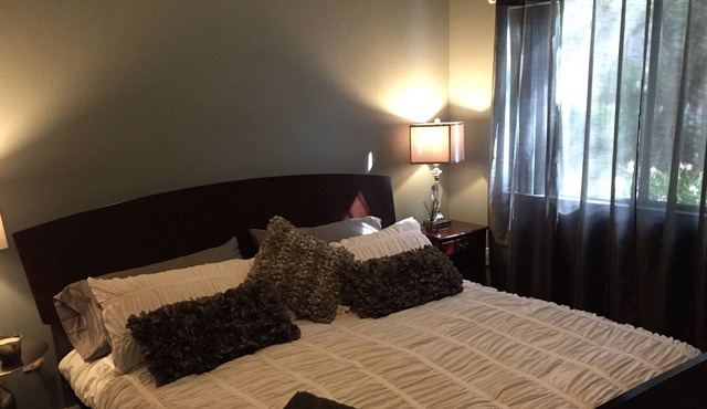 1 bedroom Luxury Vacation/Executive Condo