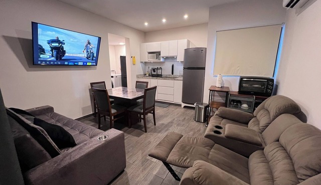 1 Minute Walking to the Beach in Mazatlán, 1 Bedroom, full kitchen, washer/dryer