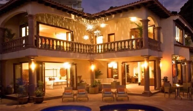 1 NIGHT FREE-GOLD AWARD WINNER - STAFFED LUXURY VILLA, OCEAN VIEW, POOL,& BAR