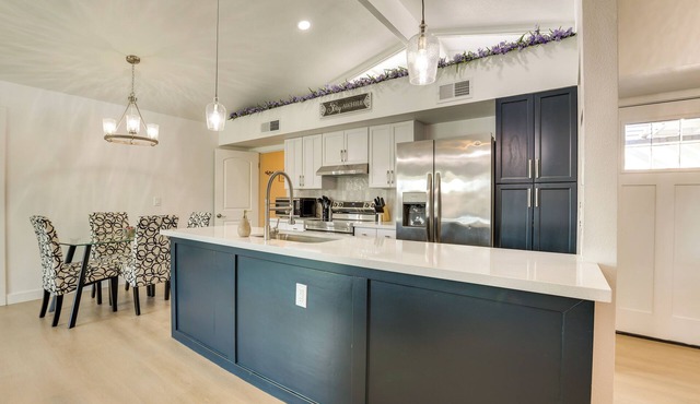 11 Mi to Dtwn Phoenix: Main House w/Outdoor Oasis