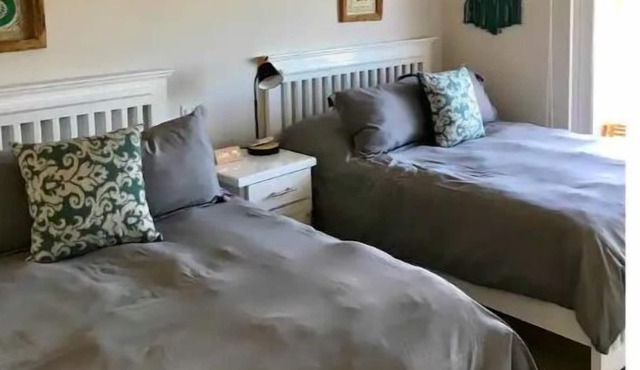 12B - New 2BR, 2BA, Middle Floor Condo, Pool