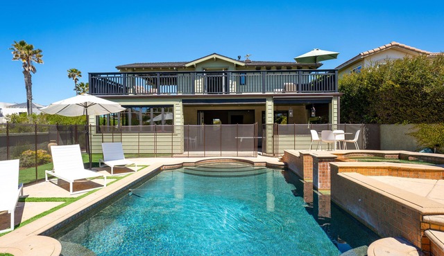 1520MBR Shangri-La on the Shores