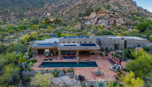 180-degree Sweeping Views at Southwestern Masterpiece near The Boulders