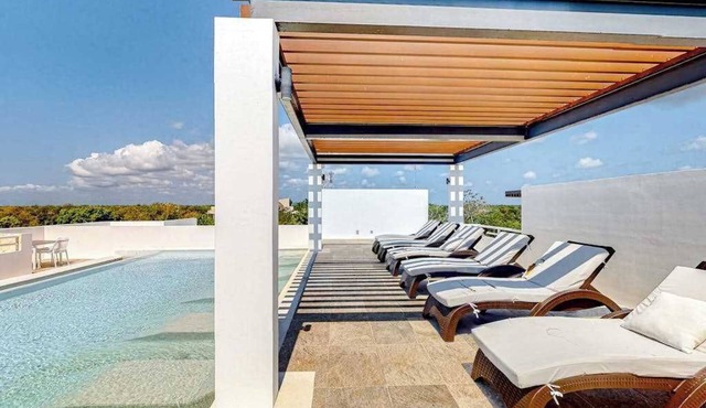 1BR condo near Akumal beach, rooftop pool
