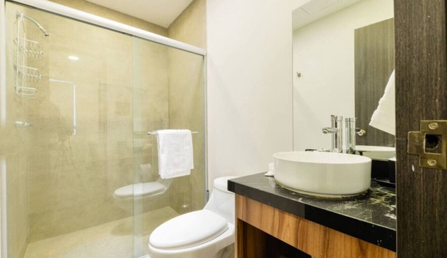 1F Casa Curie Coliving - Cama Matrimonial + Wifi