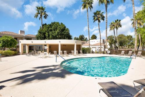 1st Flr, Enclosed Patio, Mercado Shops, Walkable