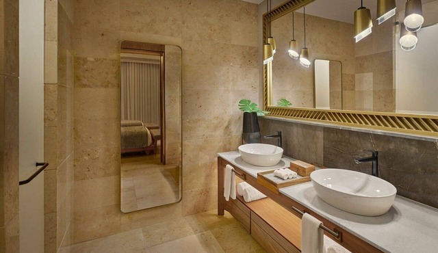 2 Bedroom Estates 5 Diamonds, VIP Golf Tournament, VIP Park Access Vidanta World