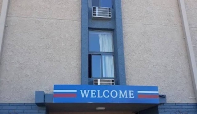 2 Peaceful Rooms w/Free Parking + Relaxing Stay Perfect for a Weekend Escape