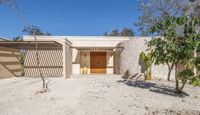 2 villas in XpuHa: 7 bedrooms & Beach Club access