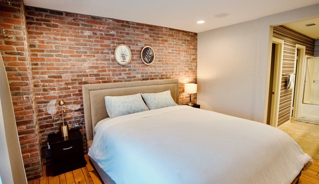 20% OFF/Luxury Stay w/Pool, Jacuzzi & PS5