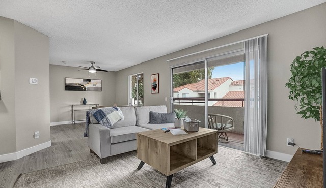 2BR/2BA | Relaxing Queen Suite Apartment