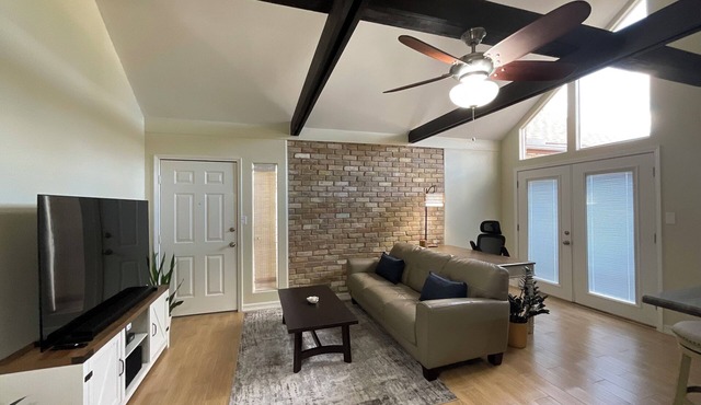 2BR 2BA Sparkling Clean Villa for Long Term Stays