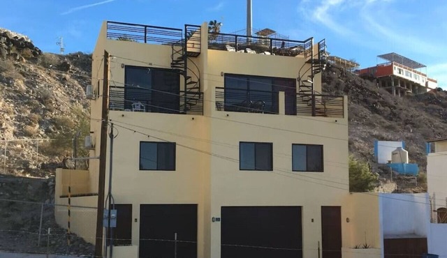 2BR/3BA Malecon Duplex for Families and Friends