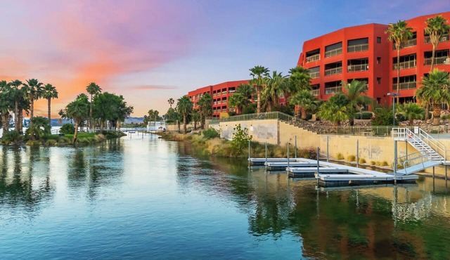 3 BDR Dockside Riverfront Condo POOL-SPA-DOCK