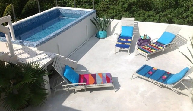 3-Bedrm Home, King Beds, 3Min Walk to Beach, Rooftop Terrace & Pool, Restaurants
