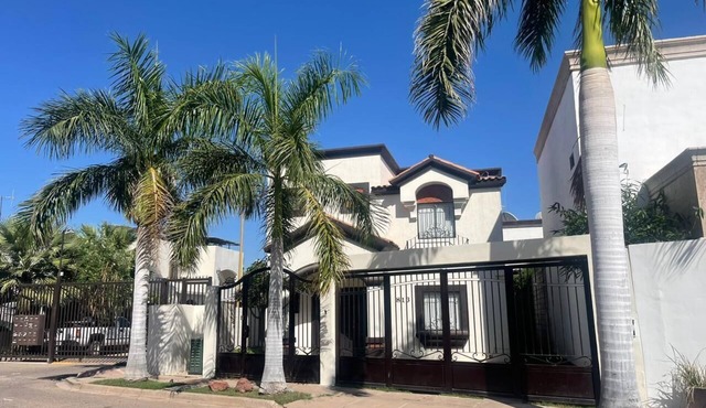 3-bedroom house in enjoyable Ciudad Obregón with WiFi, AC