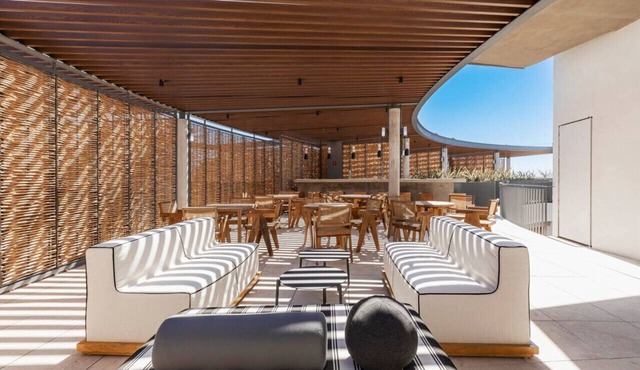 3 Bedroom - Pickle Ball - Gym and Infinity Pool