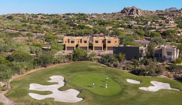 3 Villas/30 Guests: Walk to Troon North Golf Club