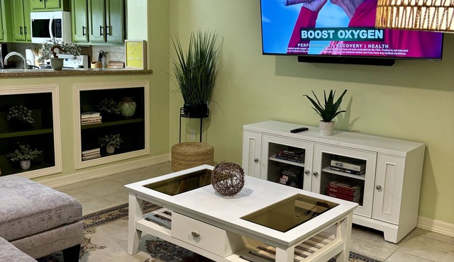 30 + day rental; Bamboo Flair 2 BR 2 BTH apartment; pets ok; close to hospitals
