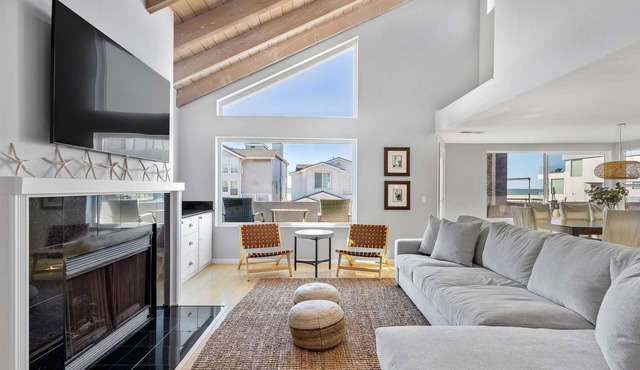 3612O Hollywood Beach Inboard home Pet Friendly!