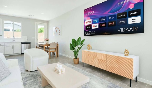 3BD/Free Parking/75" Smart TV/2BR/2Bath