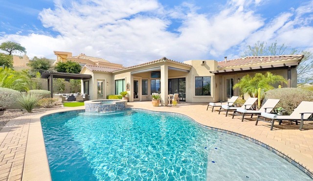 3BR Fountain Hills Retreat w Private Heated Pool, Spa & Patio