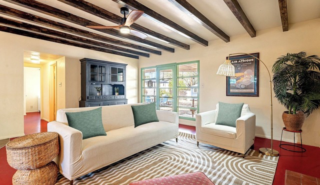 3BR Near Hospitals & UofA w/Workspace