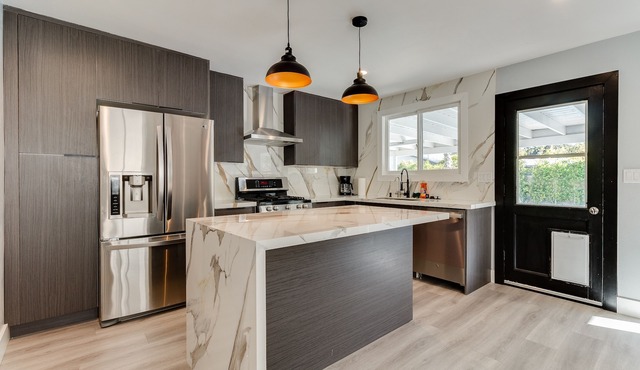 4 Bedroom West Hills Charmer with Pool
